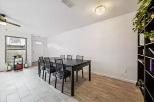 1077 Country Pl Dr, Houston, TX 77079 - Photo 10