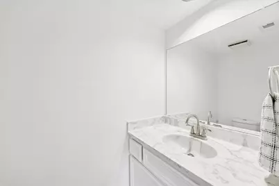 1077 Country Place Drive #1077, Houston, TX 77079 - Photo 20