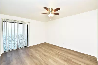 3035 Walnut Bend Lane #15, Houston, TX 77042 - Photo 16