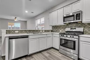 6523 Silver Shade Dr, Houston, TX 77064 - Photo 16