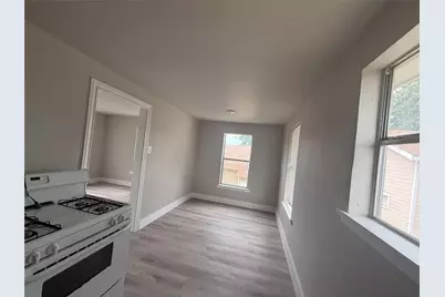 7010 Corsicana Street #B, Houston, TX 77020 - Photo 2