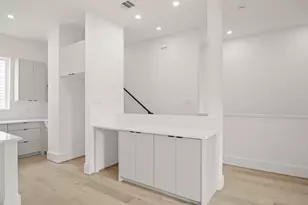 319 N Nagle St, Houston, TX 77003 - Photo 20