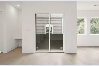 319 N Nagle Street, Houston, TX 77003 - Photo 8