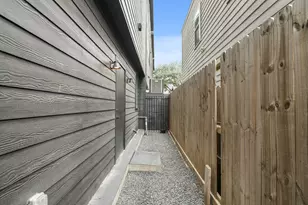 319 N Nagle St, Houston, TX 77003 - Photo 44