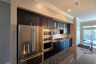 1665 Richmond Ave, Houston, TX 77006 - Photo 4