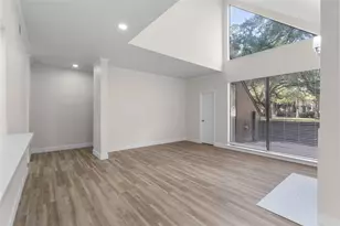 336 Litchfield Ln, Houston, TX 77024 - Photo 8