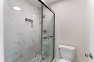 336 Litchfield Ln, Houston, TX 77024 - Photo 24