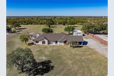 407 Raymond Road, La Grange, TX 78945 - Photo 36