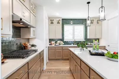 5427 Mango Bluffs Street, Manvel, TX 77578 - Photo 10