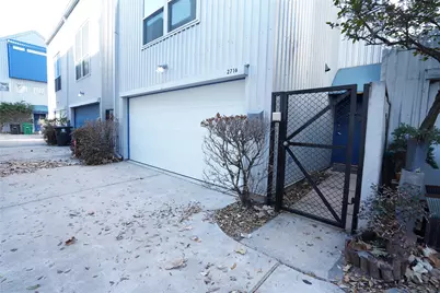 2716 Chenevert Street, Houston, TX 77004 - Photo 2
