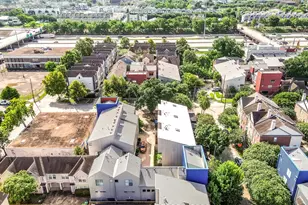2716 Chenevert St, Houston, TX 77004 - Photo 30