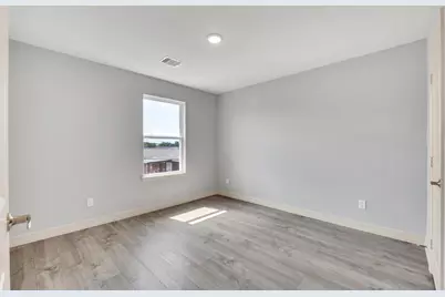 127 Egret Canal N, Baytown, TX 77523 - Photo 20