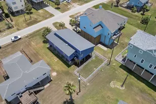 12927 Buccaneer Pkwy, Freeport, TX 77541 - Photo 44
