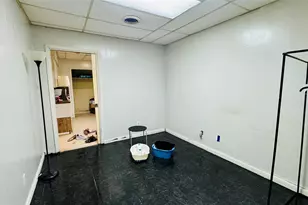 811 N Travis St, Liberty, TX 77575 - Photo 16