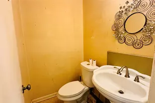 811 N Travis St, Liberty, TX 77575 - Photo 30