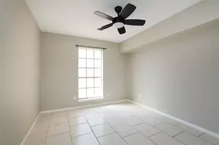 3770 Lovers Wood Ln, Houston, TX 77014 - Photo 24