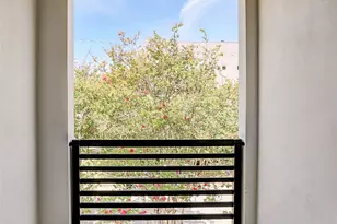 1402 Eberhard St, Houston, TX 77019 - Photo 22