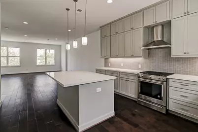 1402 Eberhard Street, Houston, TX 77019 - Photo 6