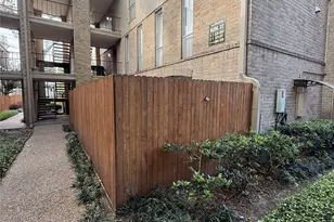 4645 Wild Indigo St, Houston, TX 77027 - Photo 2