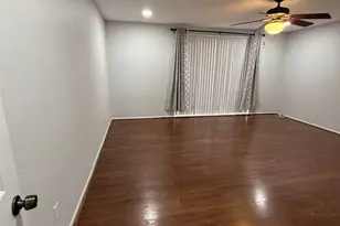 4645 Wild Indigo St, Houston, TX 77027 - Photo 10