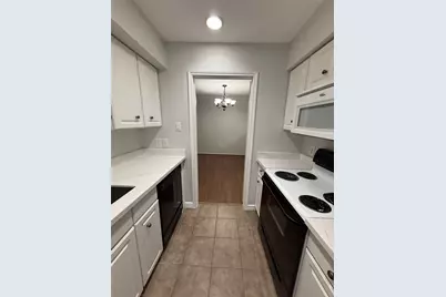 4645 Wild Indigo Street #370, Houston, TX 77027 - Photo 12