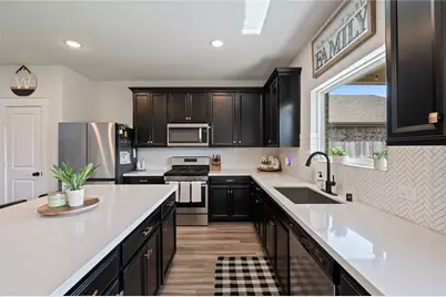 2502 Bernadino Drive, Texas City, TX 77568 - Photo 10