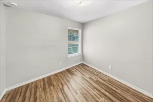13319 Ambrosa Dr, Houston, TX 77044 - Photo 14