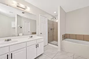 9909 Kingfisher Dr, Conroe, TX 77385 - Photo 16