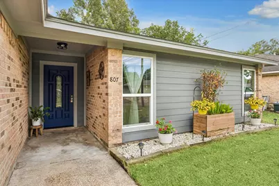 807 W Galveston Street, League City, TX 77573 - Photo 6
