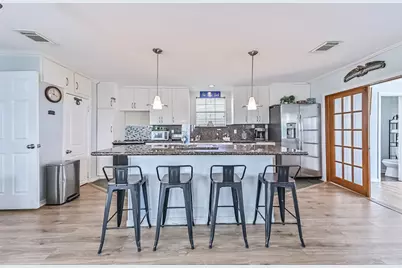 3917 3rd Street, Galveston, TX 77554 - Photo 6