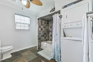 3917 3rd St, Galveston, TX 77554 - Photo 20