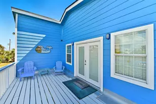 3917 3rd St, Galveston, TX 77554 - Photo 40