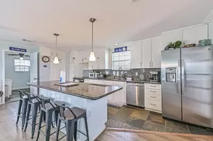 3917 3rd St, Galveston, TX 77554 - Photo 8