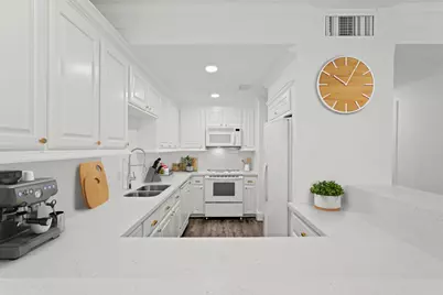 2010 Stoney Brook Drive #1, Houston, TX 77063 - Photo 6