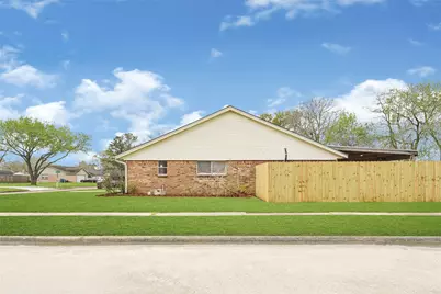 4102 Townes Forest Road, Friendswood, TX 77546 - Photo 40