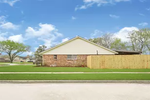 4102 Townes Forest Rd, Friendswood, TX 77546 - Photo 40