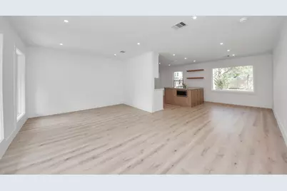 2318 Hialeah Drive, Houston, TX 77018 - Photo 8