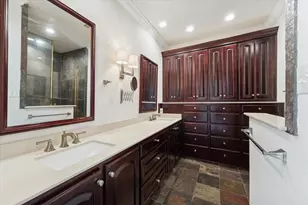 11711 Memorial Dr, Houston, TX 77024 - Photo 14