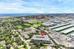 921 Marine Dr, Galveston, TX 77550 - Photo 24