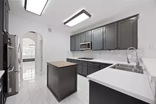 15 Finetta Ln, Alvin, TX 77511 - Photo 8