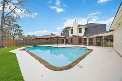 15 Finetta Lane, Alvin, TX 77511 - Photo 2
