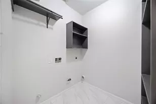 15 Finetta Ln, Alvin, TX 77511 - Photo 6