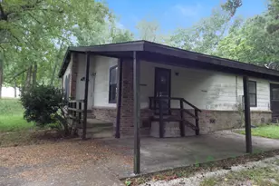 2240 Easley Cir, Huntsville, TX 77320 - Photo 8