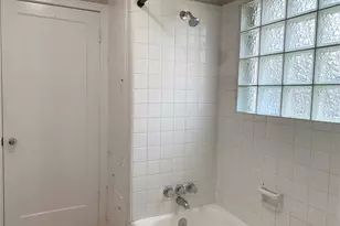 307 Avondale St, Houston, TX 77006 - Photo 14