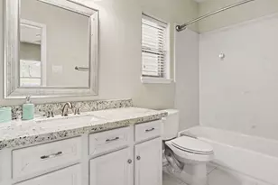 1026 W 24th St, Houston, TX 77008 - Photo 18