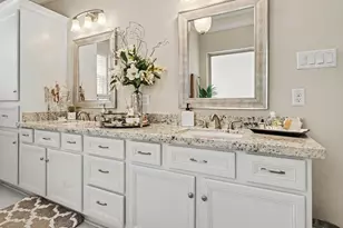 1026 W 24th St, Houston, TX 77008 - Photo 20