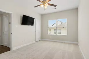 1026 W 24th St, Houston, TX 77008 - Photo 16