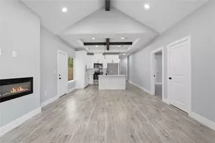 18434 Fannin Rd, Willis, TX 77378 - Photo 2