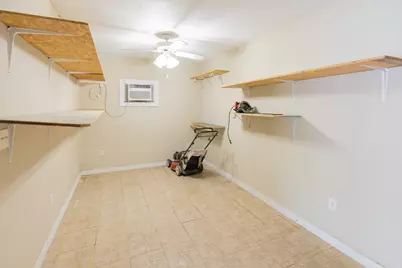 702 E Colorado Street, Victoria, TX 77901 - Photo 8
