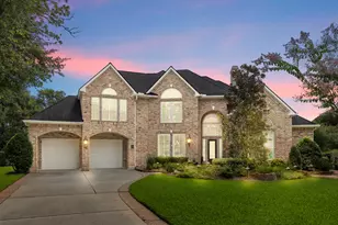 2 Snow Pond Pl, The Woodlands, TX 77382 - Photo 1